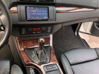 BMW X5 4.4 235kW