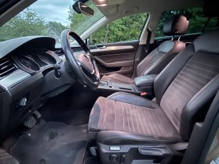 Volkswagen Passat Executive 2.0 176кВ