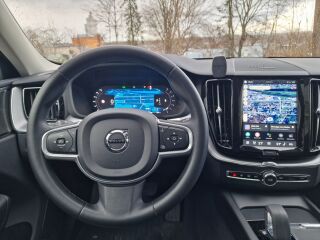 Volvo XC60 B4 MHEV AWD Momentum Adv Edt 2022 2.0 145kW