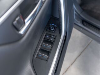 Toyota RAV4 Luxury Petrol 129kW