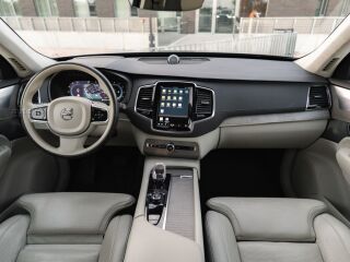 Volvo XC90 Inscription OPTION R-Design 2.0 173kW