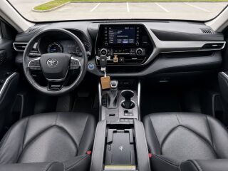 Toyota Highlander 2.5 140кВ