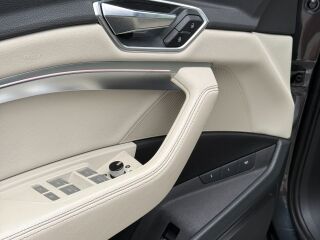 Audi e-tron 50 230kW 158kW