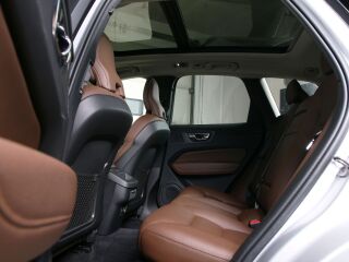 Volvo XC60 AWD INSCRIPTION INTELLI SAFE PRO MY20 2.0 B5 KERS Mild Hybrid 183kW