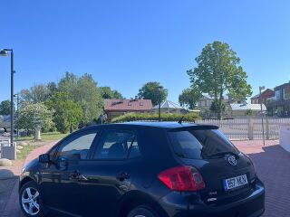Toyota Auris 1.4 71kW