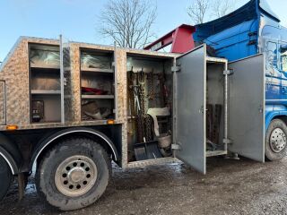 Scania R560 6x2 Tow truck