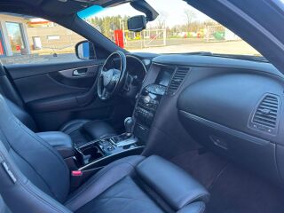 Infiniti FX30 3.0 175kW