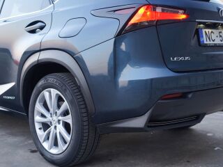 Lexus NX 300h AWD Hybrid Luxury 2.5 R4 16V 145kW