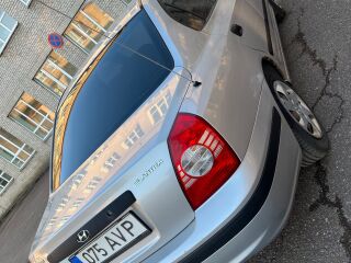 Hyundai Elantra 1.6 77kW