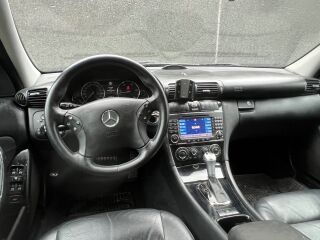 Mercedes-Benz C 320 V6 AMG STYLE 3.0 V6 165кВ