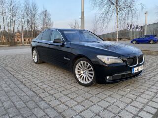 BMW 730 3.0 180кВ