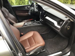 Volvo XC60 2.0 145kW
