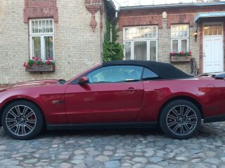 Ford Mustang GT 4.6 V8 24v SOHC 235kW