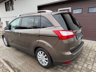 Ford Grand C-Max Titanium 1.5 88kW