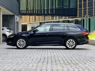 Skoda Octavia 1ST EDITION CANTON PANO MATRIX 2.0 TDI 110kW
