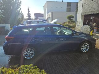 Toyota Auris Touring Sports Active 1.6 82кВ