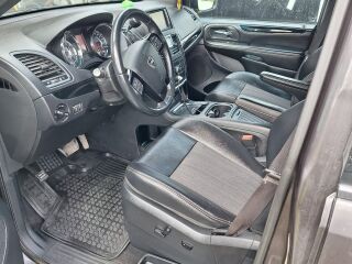 Lancia Voyager 2.8 130кВ