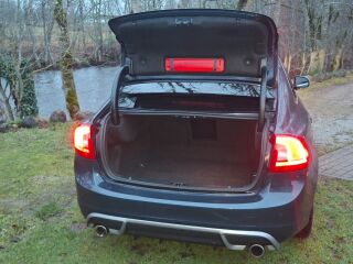 Volvo S60 R-design 2.4 TD 158kW