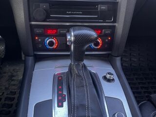 Audi Q7 S-Line 3.0 180кВ