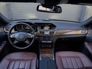 Mercedes-Benz E 220 Exclusive 2.1 120kW