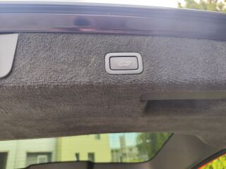 Volvo V70 MOMENTUM 2.4 R5 D5 136kW
