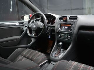 Volkswagen Golf GTI 2.0 TSI 155kW
