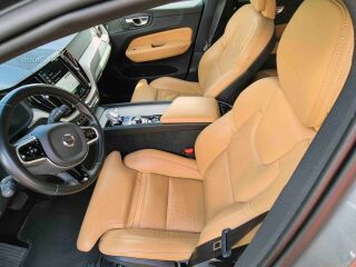 Volvo XC60 AWD Inscription Styling Kit 2.0 B5 KERS 173kW