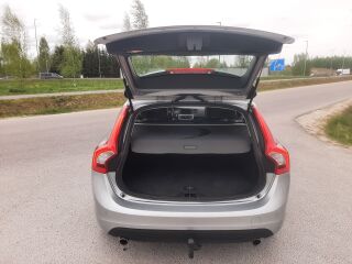 Volvo V60 OCEAN RACE AWD 2.4 151kW