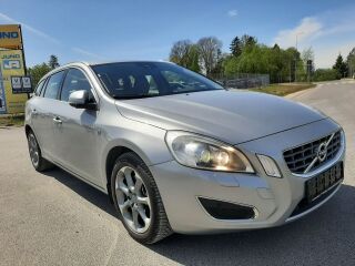 Volvo V60 OCEAN RACE AWD 2.4 151кВ