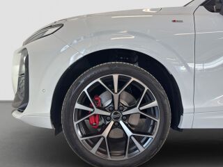 Audi Q3 SUV TFSI quattro 2.0 150кВ