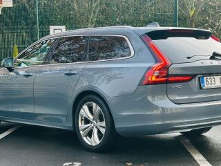 Volvo V90 Momentum 2.0 B4, AWD, Pro KERS Mild Hybrid 145kW