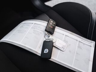 Volvo V40 Momentum 1.6 R4 D2 84кВ