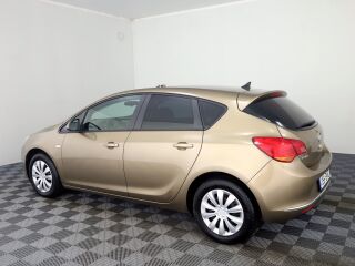 Opel Astra Elegance Facelift 1.6 85kW