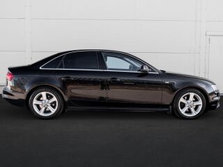 Audi A4 Limousine S-Line Quattro Facelift 2.0 R4 TDI 130kW