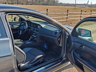 Mercedes-Benz C 220 W204 2.1 125kW