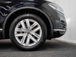 Volkswagen Touareg 4Motion 3.0 170кВ