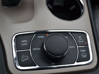 Jeep Grand Cherokee OVERLAND 3.0 184кВ