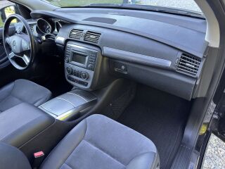 Mercedes-Benz R 300 Facelift Sport Package G-Tronic 3.0 V6 CDI OM642 140kW