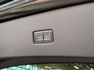 Audi Q8 S line 55 TFSI quattro 3.0 250кВ