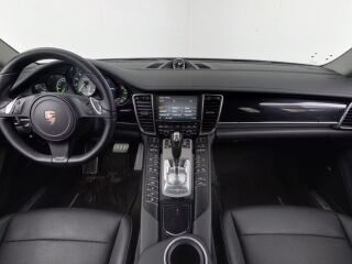 Porsche Panamera 3.0 v6 306кВ