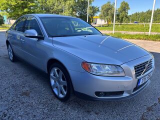Volvo S80 Momentum 2.4 D5 120кВ
