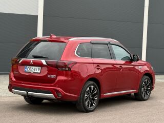 Mitsubishi Outlander Luxury Facelift 4WD Phev 2.0 149kW