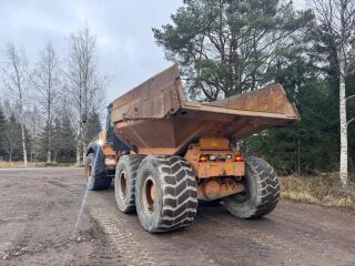 Case 330B 260kW