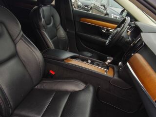 Volvo V90 AWD INSCRIPTION 2.0 140kW