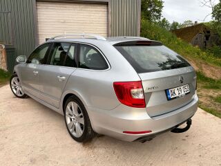 Skoda Superb Combi Greenline 1.6 TDI 77kW