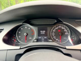 Audi A4 B8 1.8 88кВ