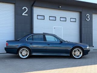 BMW 740 4.0 210kW