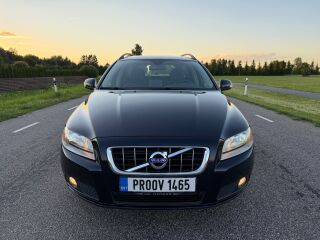 Volvo V70 Momentum 2.4 R5 D5 129кВ