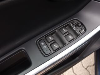 Volvo V60 SUMMUM 2.0 R5 120kW