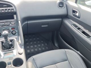 Peugeot 3008 Platinum 1.6 82кВ